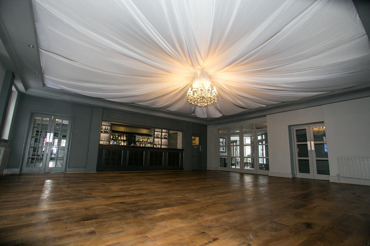Saffron Suite And Kitchen Saffron Walden Extérieur photo